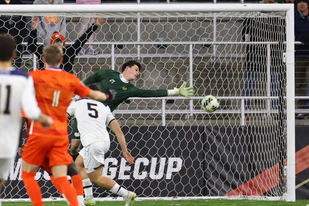 紧密联系 紧密联系