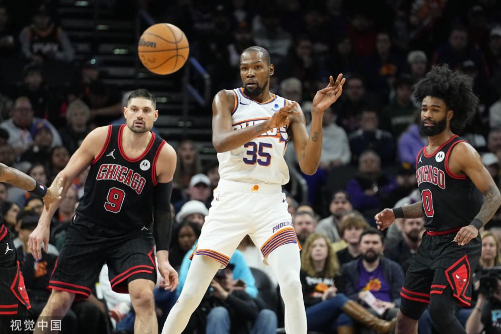 员工们在交 员工们在交